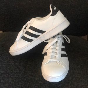 Adidas Cloudfoam Comfort Size 9